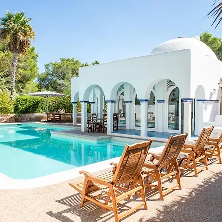 8br, Sea Views, Walk To The Beach, Pool Willa