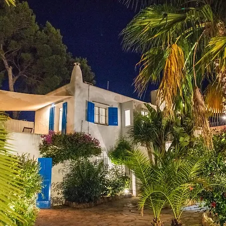 8br, Sea Views, Walk To The Beach, Pool Willa Santa Eularia des Riu