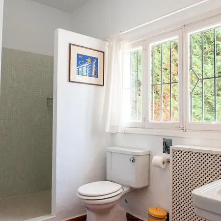 Willa 8br, Sea Views, Walk To The Beach, Pool
