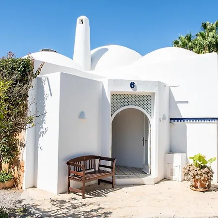 8br, Sea Views, Walk To The Beach, Pool Willa