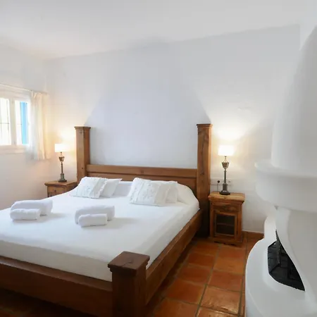 8br, Sea Views, Walk To The Beach, Pool *