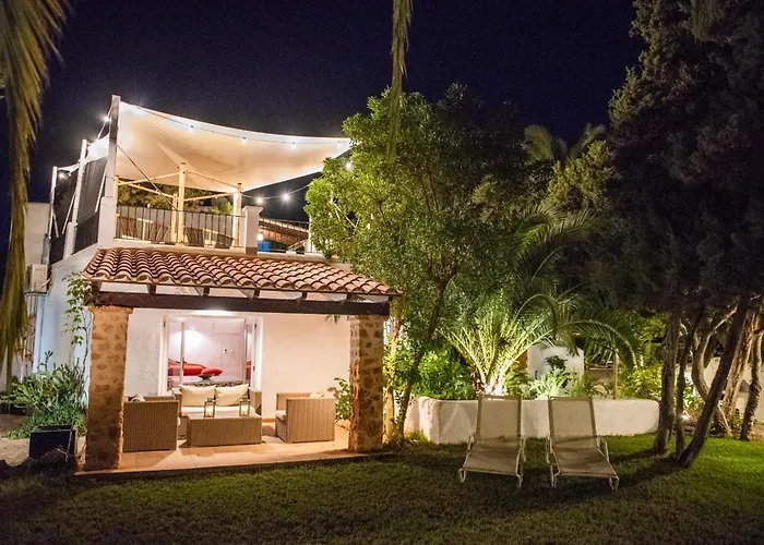 8br, Sea Views, Walk To The Beach, Pool Villa Santa Eularia des Riu