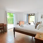 Villa 8br, Sea Views, Walk To The Beach, Pool