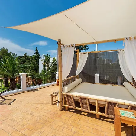 Villa 8br, Sea Views, Walk To The Beach, Pool