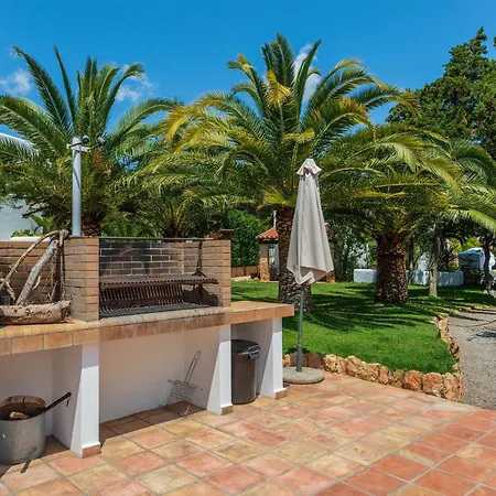 Villa 8br, Sea Views, Walk To The Beach, Pool Santa Eularia des Riu