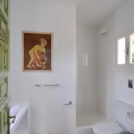 8br, Sea Views, Walk To The Beach, Pool *