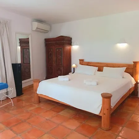 8br, Sea Views, Walk To The Beach, Pool Santa Eularia des Riu