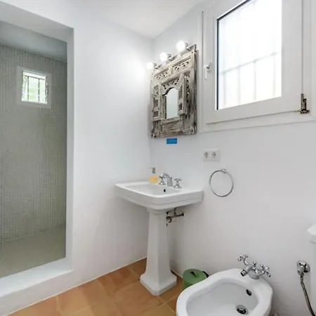 8br, Sea Views, Walk To The Beach, Pool Santa Eularia des Riu