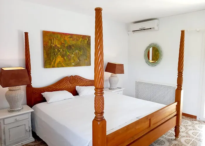 8br, Sea Views, Walk To The Beach, Pool 别墅 *