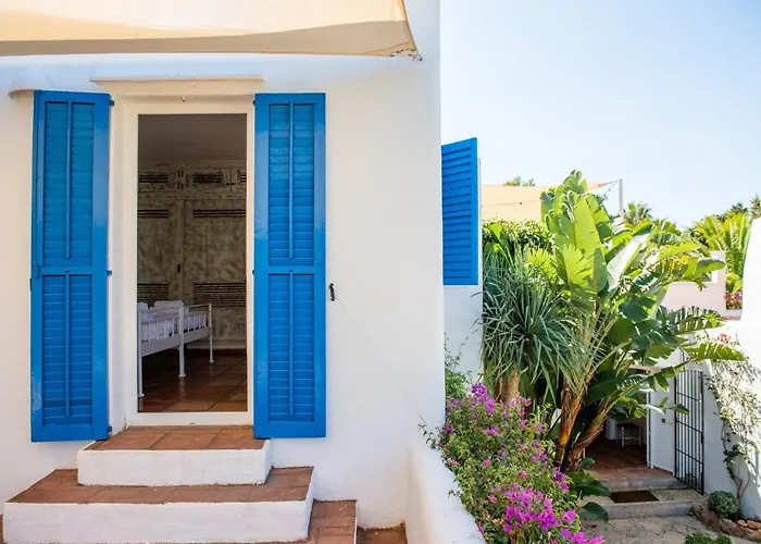 8br, Sea Views, Walk To The Beach, Pool 别墅