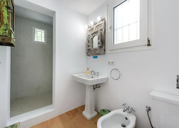 8br, Sea Views, Walk To The Beach, Pool 圣埃乌拉利亚