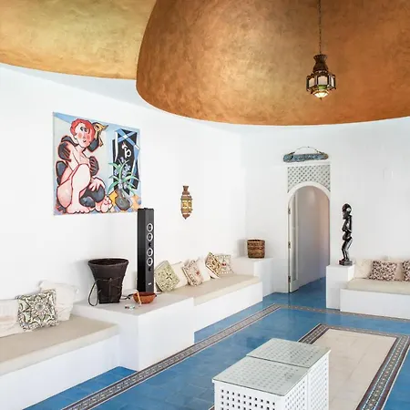 Villa 8Br, Sea Views, Walk To The Beach, Pool *