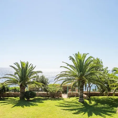 Villa 8Br, Sea Views, Walk To The Beach, Pool