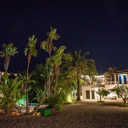 Villa 8Br, Sea Views, Walk To The Beach, Pool